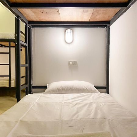 Sathiti Cafe & Bed Apartment Viêng Chăn Ngoại thất bức ảnh