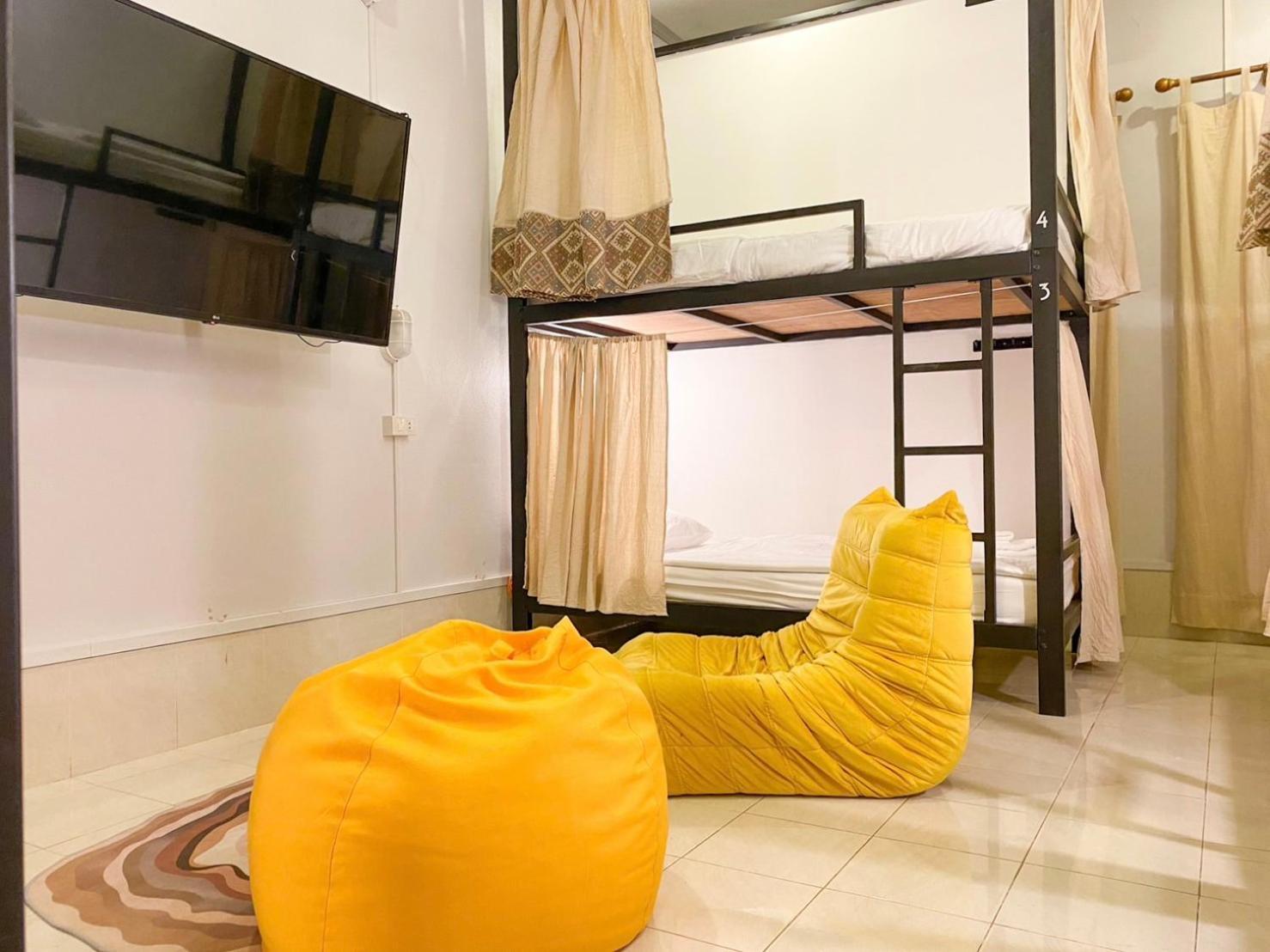 Sathiti Cafe & Bed Apartment Viêng Chăn Ngoại thất bức ảnh
